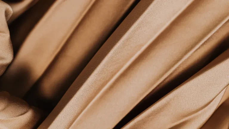 A Simple Guide to Curtain Lining Fabric and Its Benefits